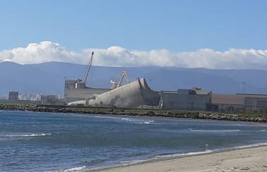 Demolición silo Los Barrios