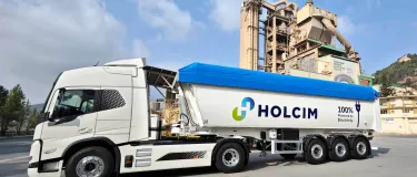 Primer Camion bañera eléctrico España