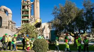 puertas abiertas montcada holcim