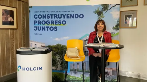 Stand Holcim en conpat 2025