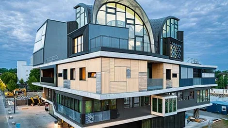 Edificio con envolvente térmica diseñada como sistema integral para maximizar la eficiencia y el confort.