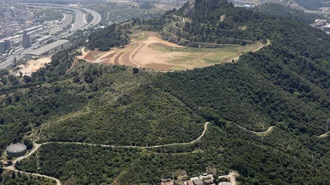 Vista de Turó Montcada naturaleza Holcim