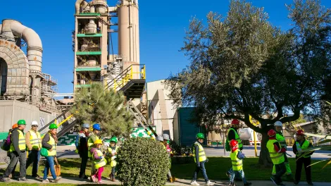 puertas abiertas montcada holcim