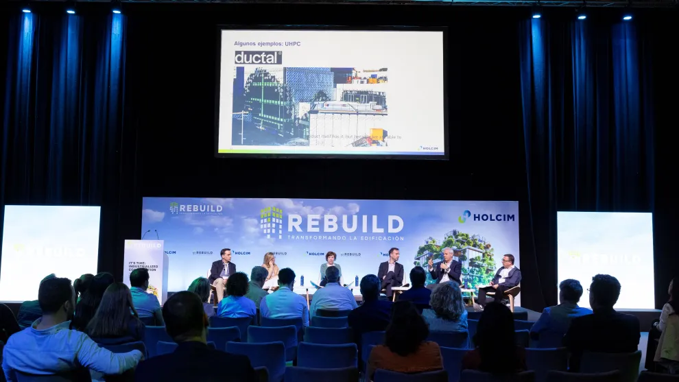 rebuild-2025-imgl2971-conferencia.jpg