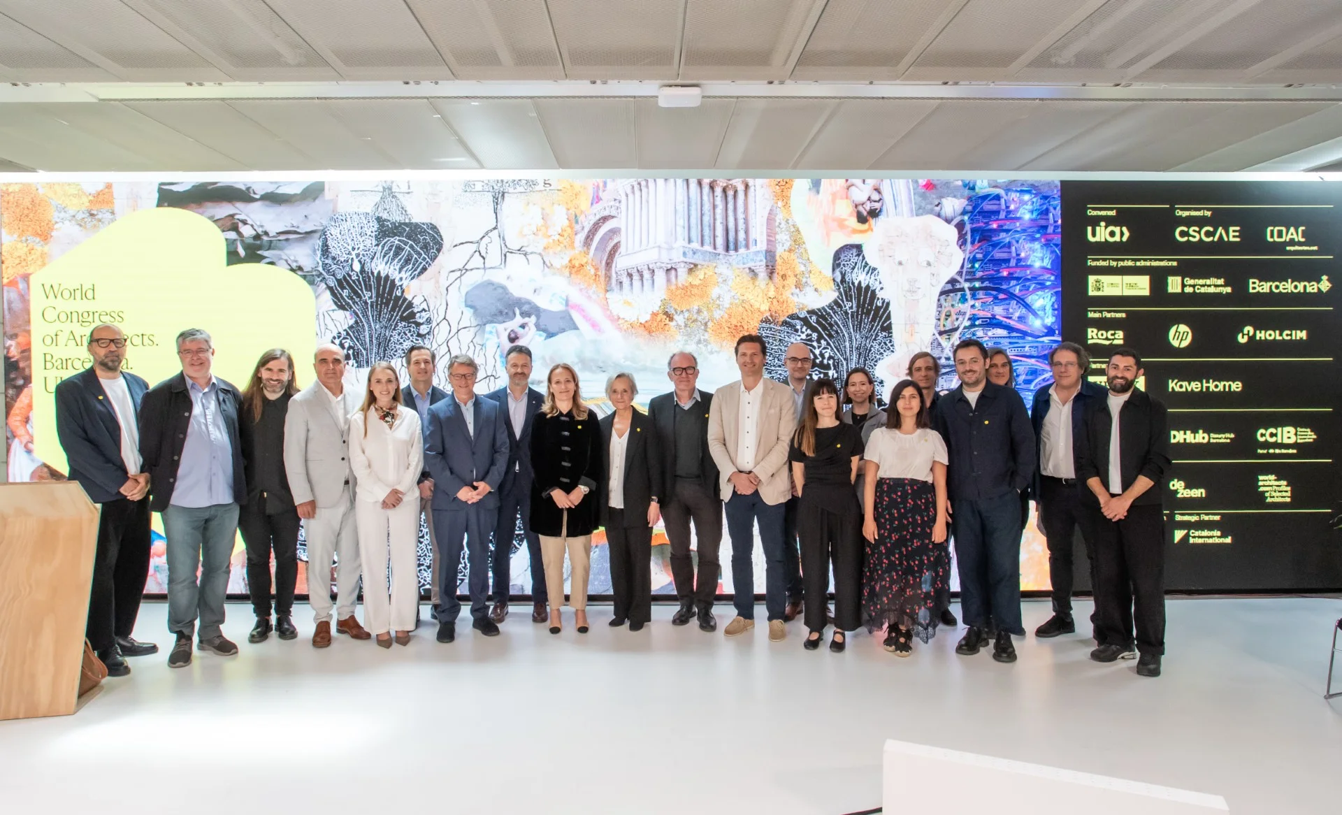 Personas que participaron en  la presentación UIA Holcim