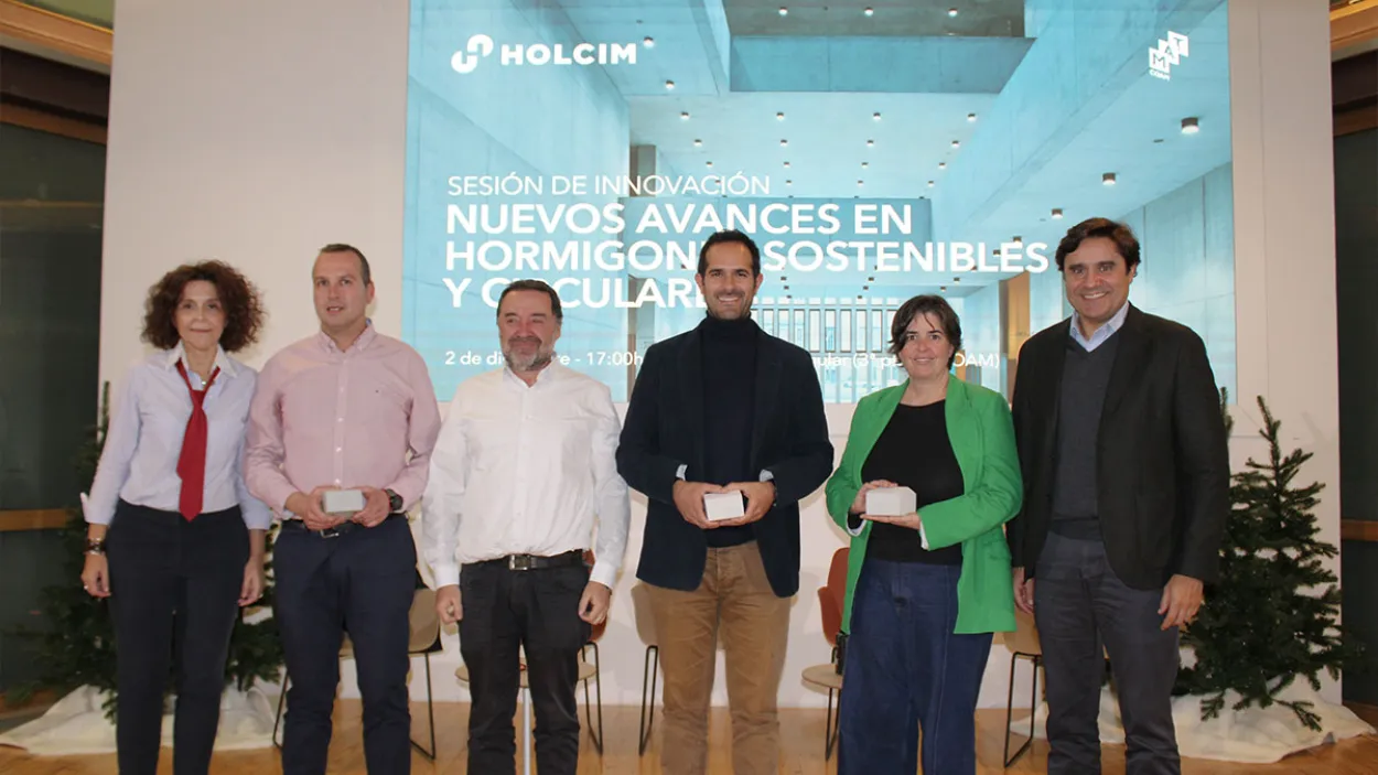 Participantes en certamen avances hormigon en coam25