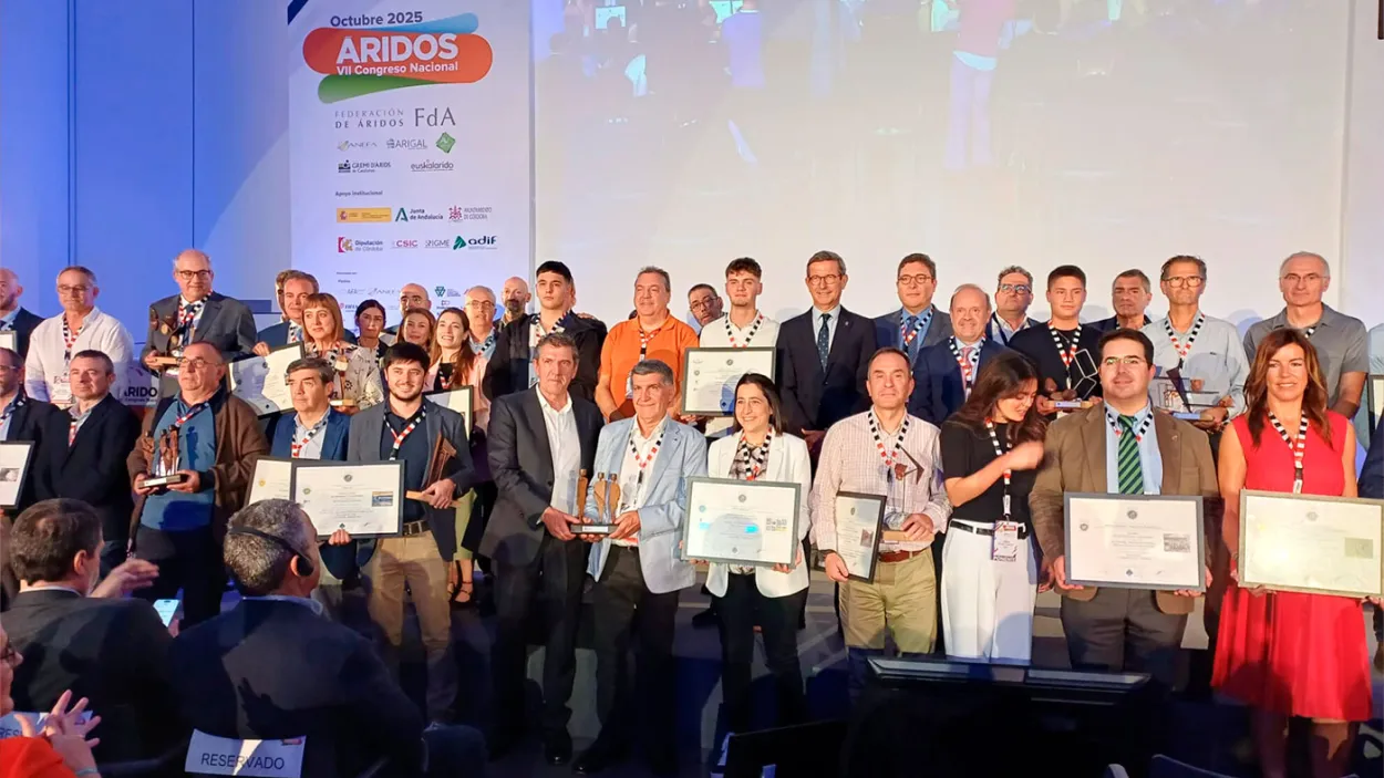 Los premiados en Congreso de Áridos 2025