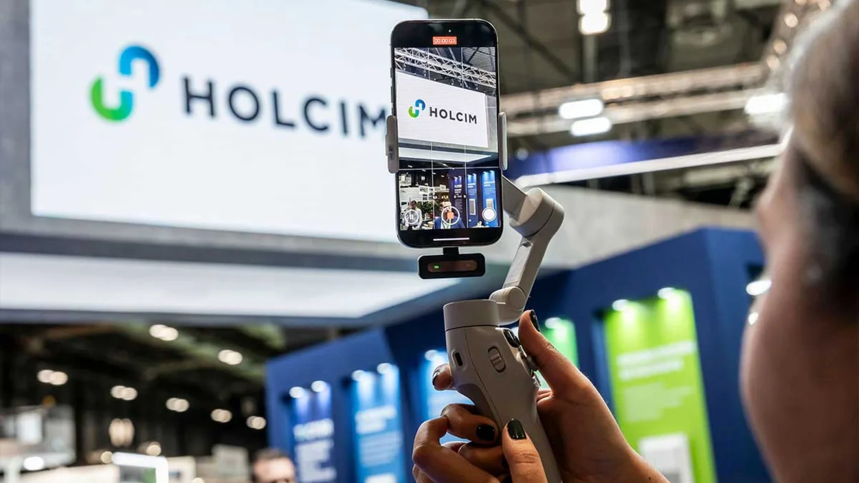 detalle stand Holcim Rebuild 2026