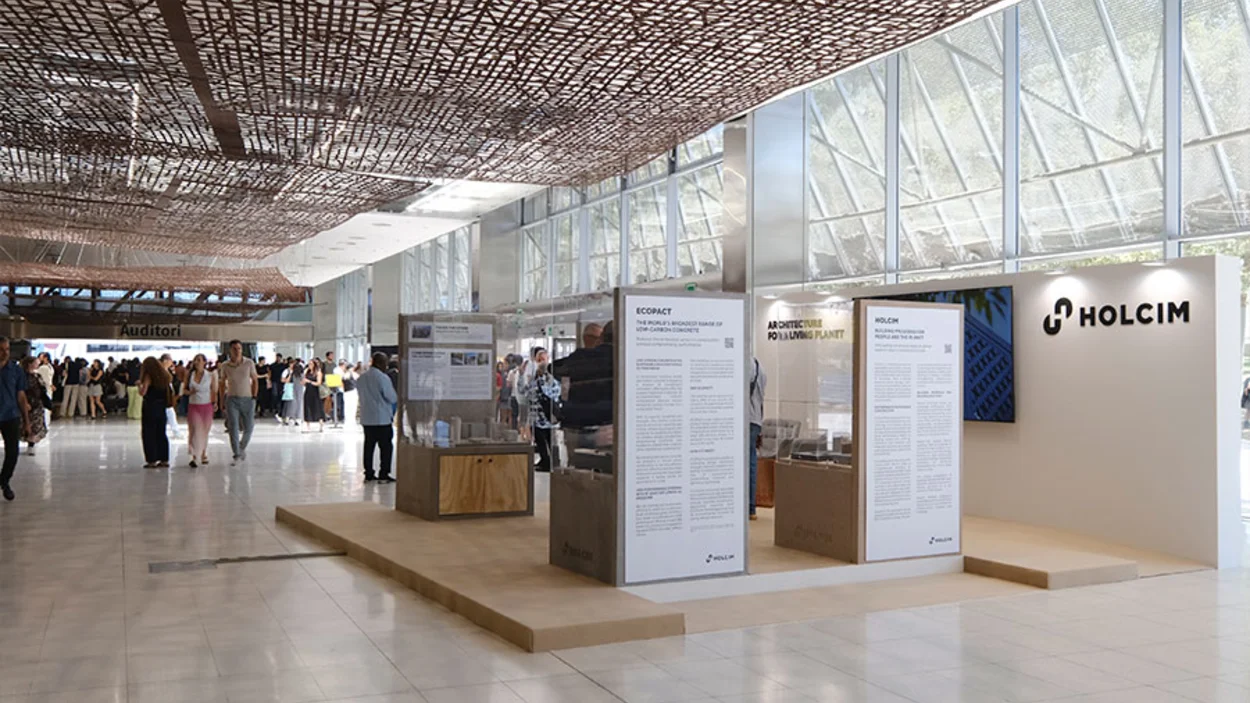 vista global stand Holcim en UIA
