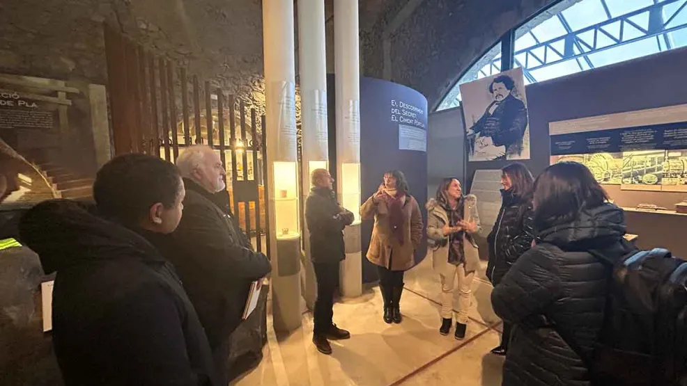 interior museo en antigua fábrica de cemento Asland