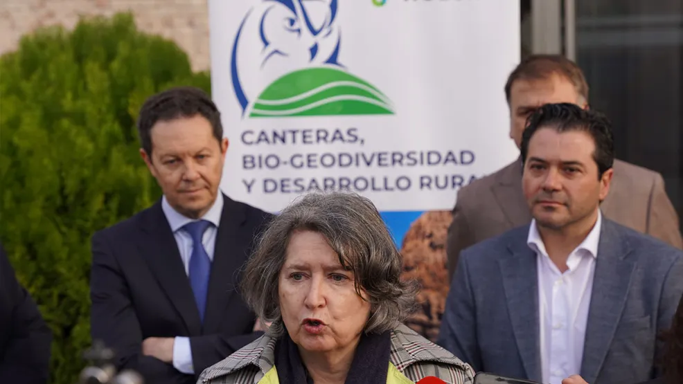 Consejera de Castilla la mancha en Seminario Canteras Bio-Geodiversidad y Desarrollo Rural