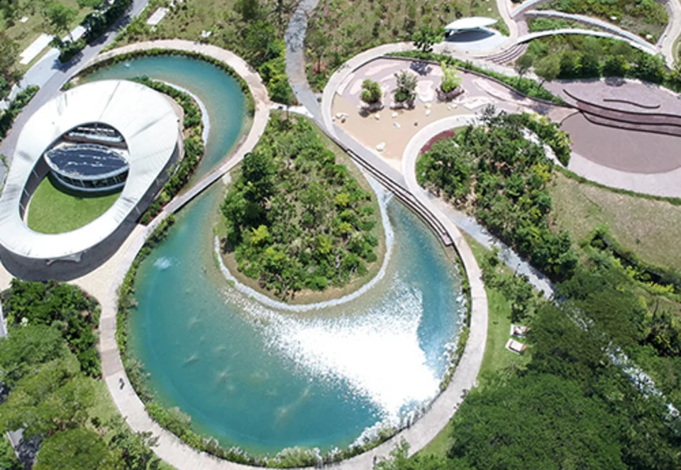 Parque reflejo de la acción climática Holcim.