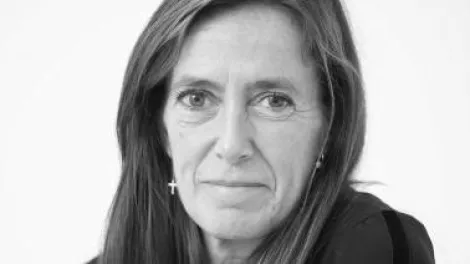 Esther Trujillo, Profesional Independiente